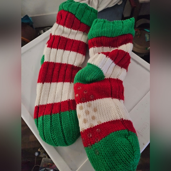 Christmas sock slippers green red white fluffy inside slipper elf Santa Clause - Picture 2 of 2